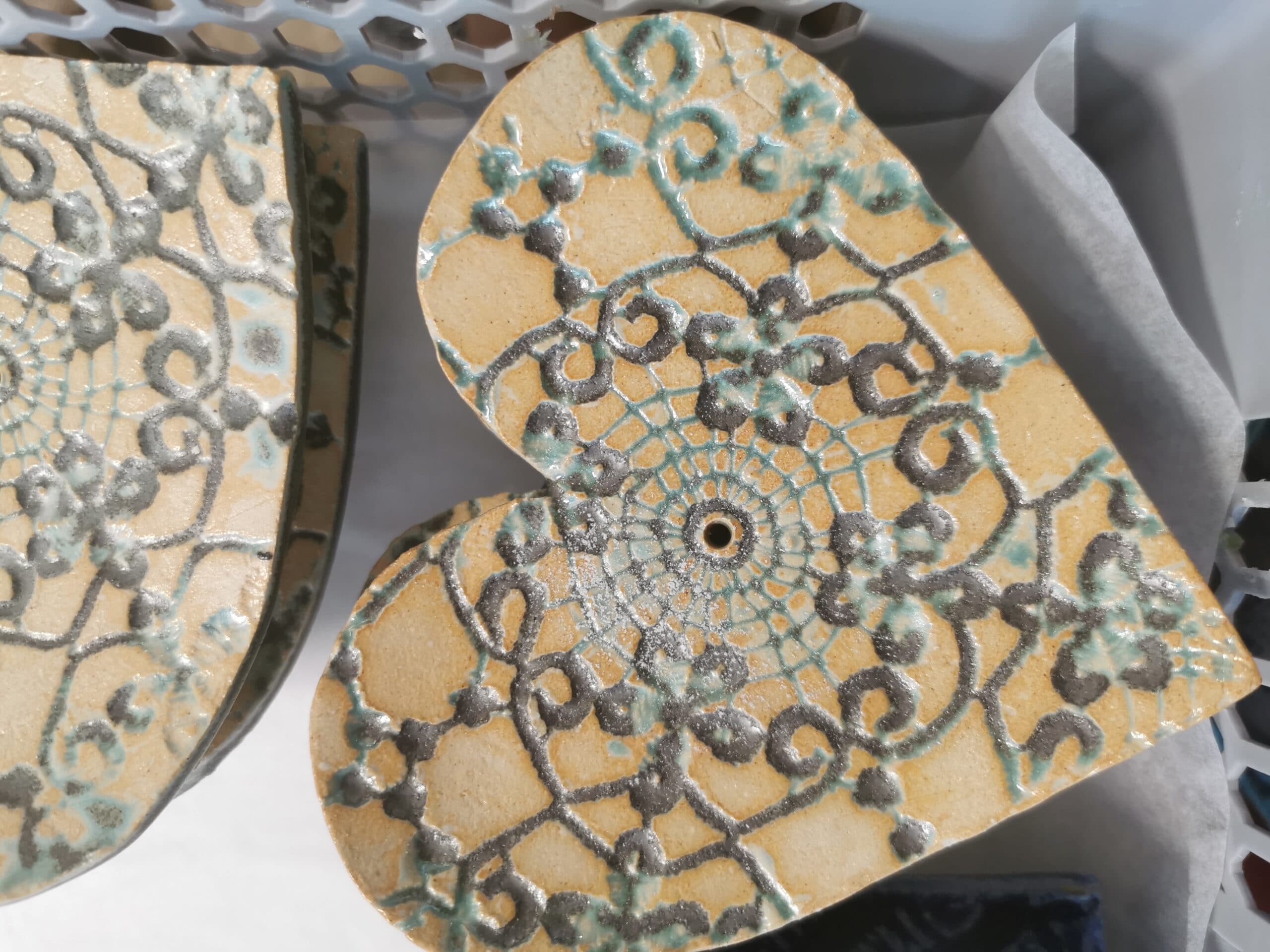 Ceramic bowl heart