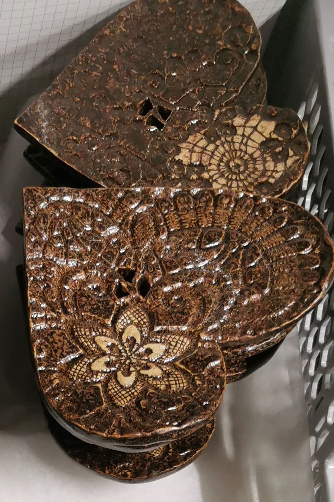 Ceramic bowl heart