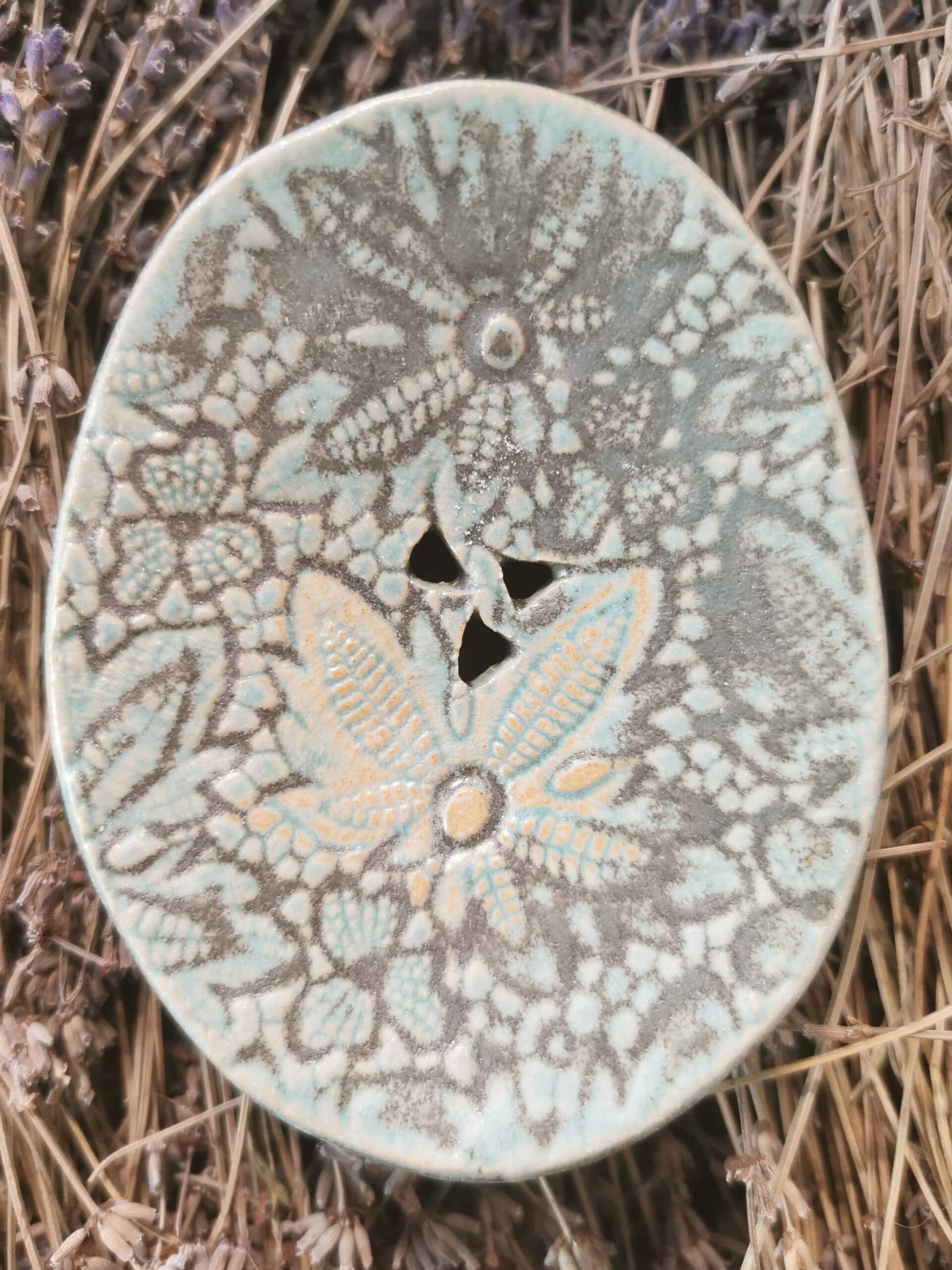 Ceramic bowl oval